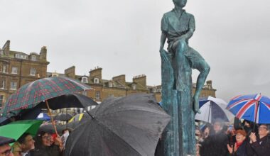 New £120,000 statue unveiled in historic Lowestoft ceremony