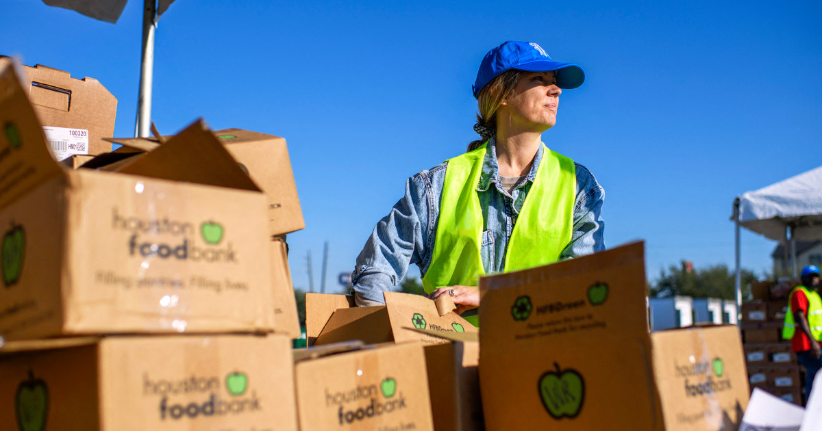 With Trump's focus elsewhere, the economy shows signs of trouble