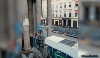 Scotland’s ‘Banksy’ gives Glasgow’s duke statue a pigeon topping