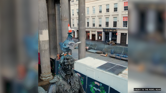 Scotland’s ‘Banksy’ gives Glasgow’s duke statue a pigeon topping