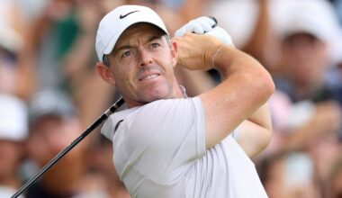 Rory McIlroy closes in on seventh Race to Dubai title