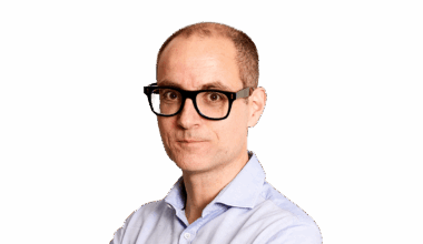 Smartphones at work aren’t the problem — it’s pointless meetings