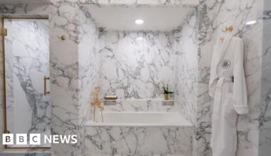 Trump remodels Lincoln bathroom in latest White House renovation