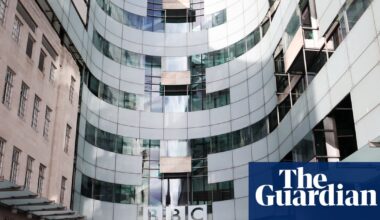 BBC prepared to apologise to Trump to resolve billion-dollar legal threat | BBC