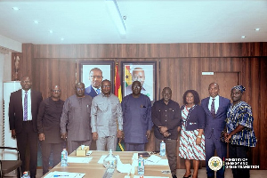 Minister of Energy and Green Transition, John Abdulai Jinapor with members of the new PHDC board