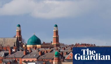 Flags and Christian nationalist slogans feature in soaring attacks on UK mosques | Islamophobia