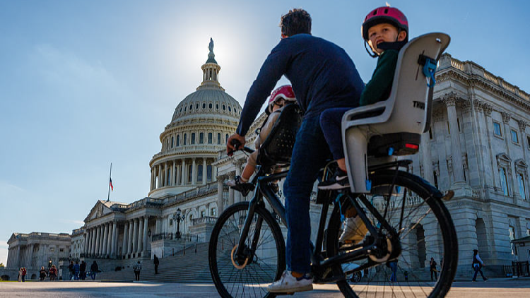 Top White House officials issue dire economic warnings amid shutdown - news.cgtn.com