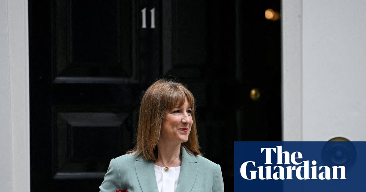 Hundreds of thousands to lose heat pump subsidies in Reeves’s budget plan | Budget 2025