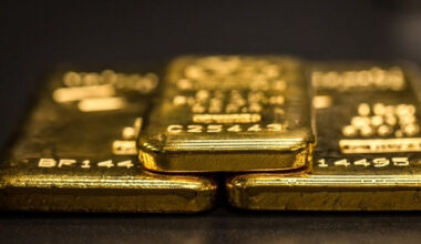 Here are 10 countries hoarding the most gold in central banks