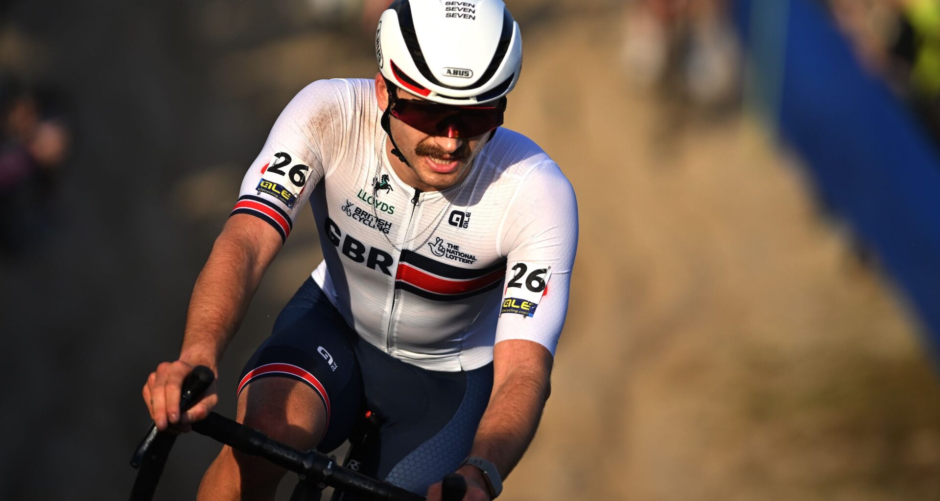 'We're not racing gravel or mountain bike': the traditional cyclo-cross set-up is there for a reason, says British CX star