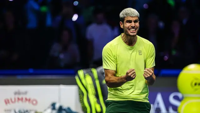 Carlos Alcaraz celebrating