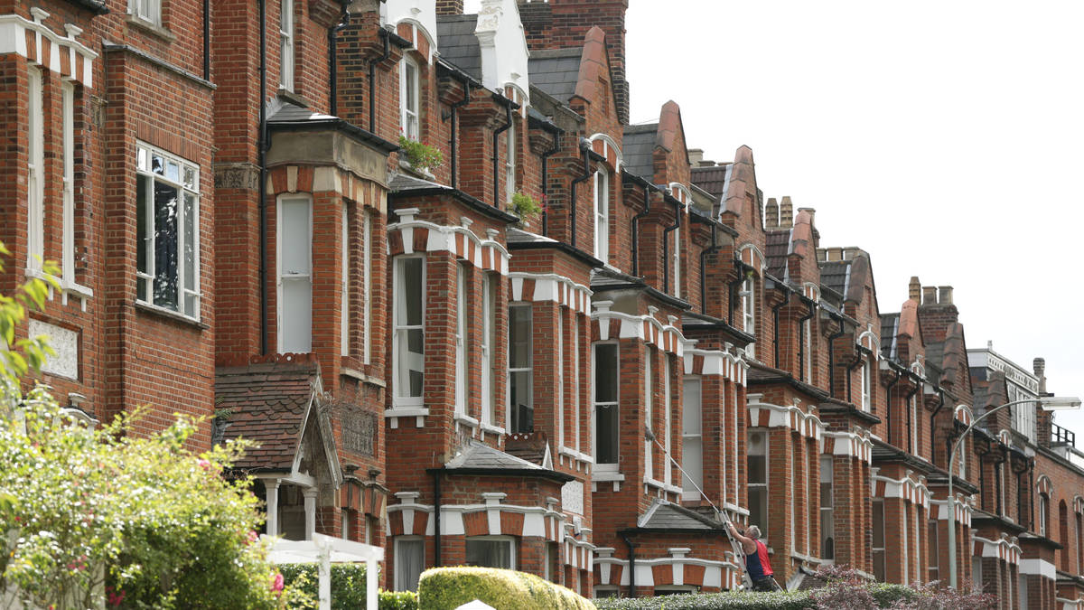 Average UK house price jumped to new record high in October, says Halifax