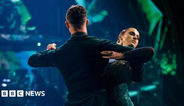 Strictly Come Dancing live: Vicky Pattison steals show at halfway point