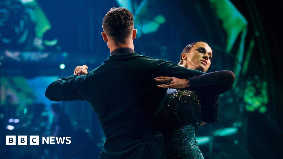 Strictly Come Dancing live: Vicky Pattison steals show at halfway point