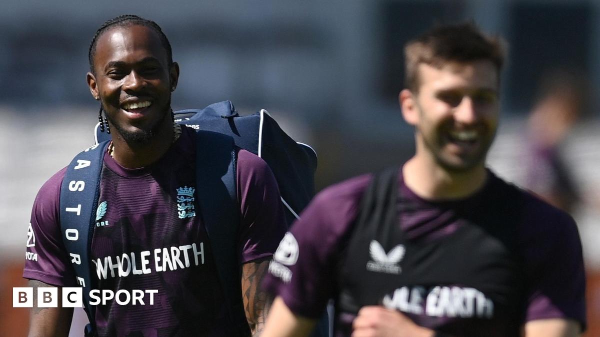 Jofra Archer and Mark Wood