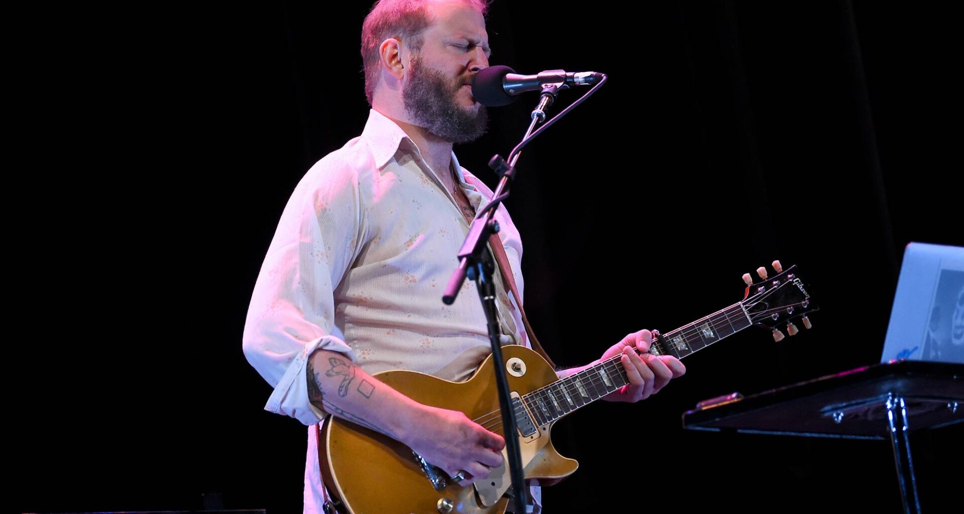 "One shade to hold an entire emotional world"