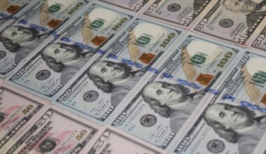 Budget or Flagship: What does spending more really get you in a smartphone?