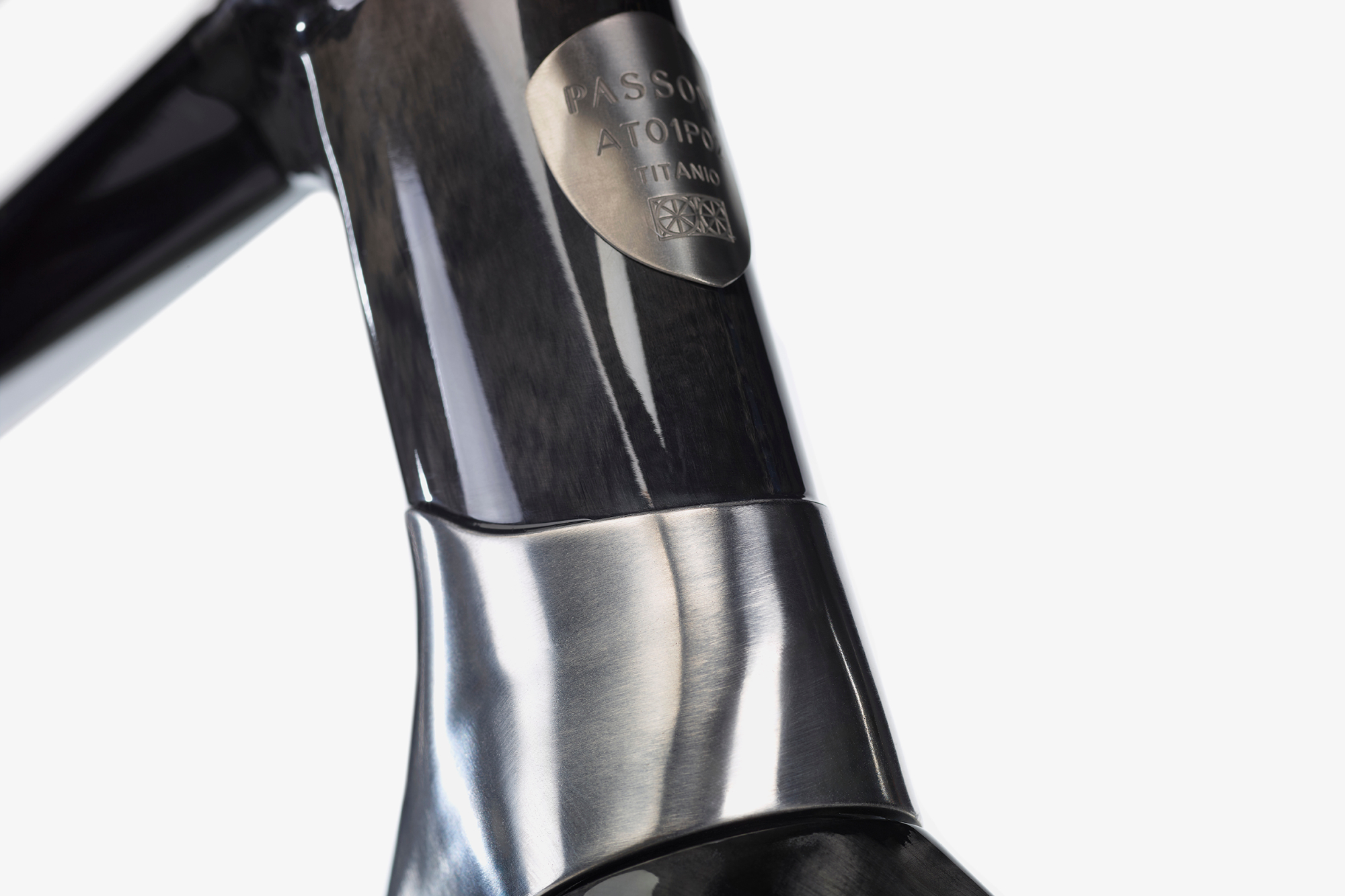 Passoni Titanio AT-01 road bike