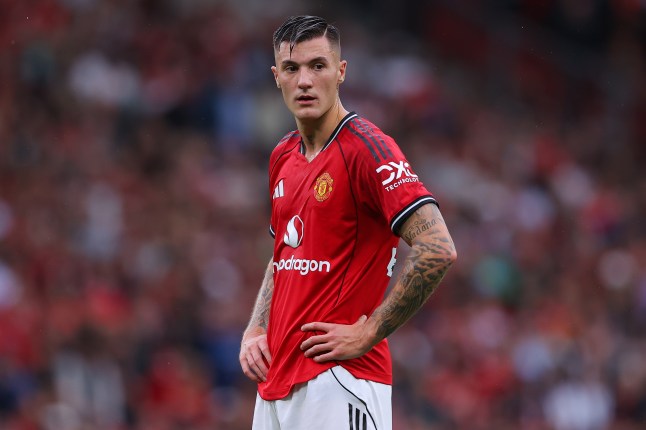 Manchester United v Burnley - Premier League