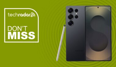 The Samsung Galaxy S25 Ultra just hit a record-low price ahead of Black Friday