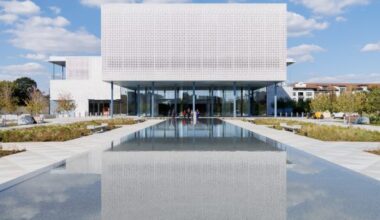 Farshid Moussavi completes Houston Ismaili Centre