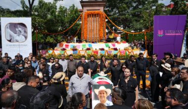 Mexican mayor shot dead in public during Day of the Dead celebrations