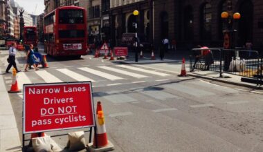 Roads need to be narrower or wider to protect cyclists, says new government guidance