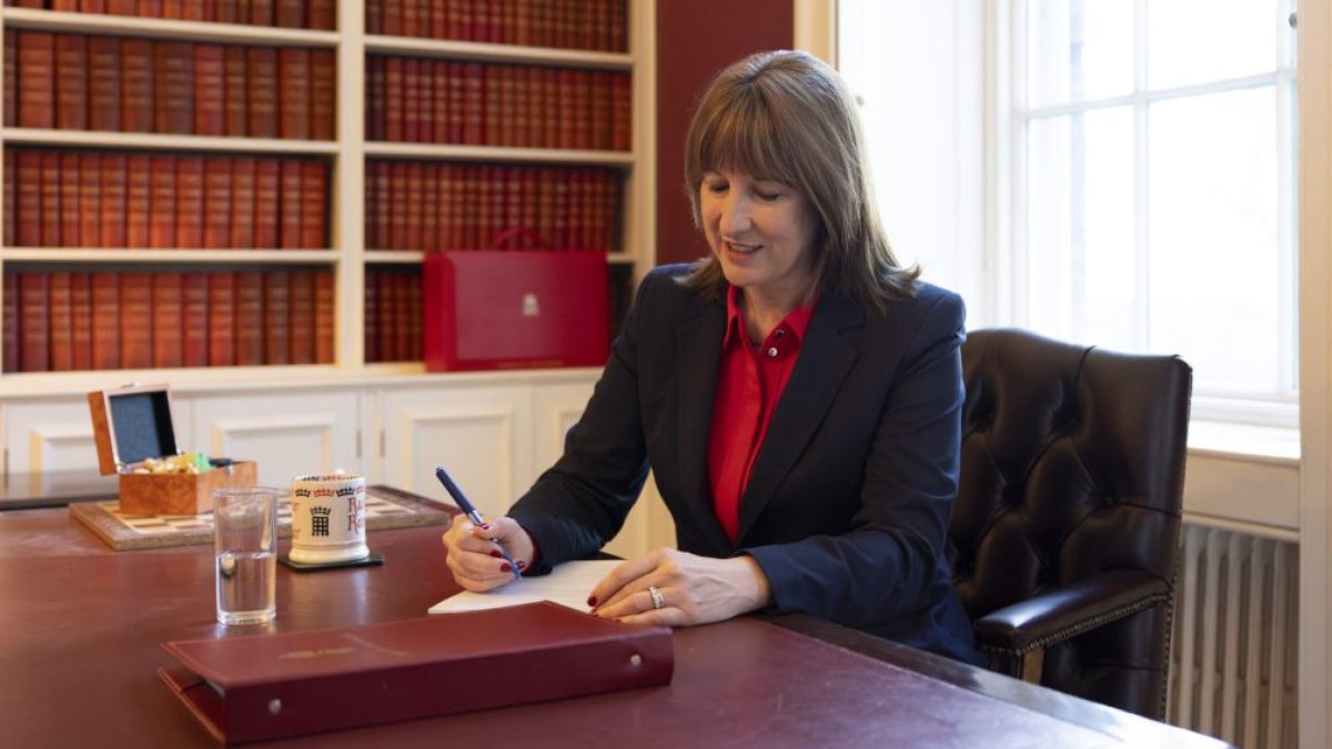 What one of UK's most trusted economists thinks about the Budget (and it's not good)