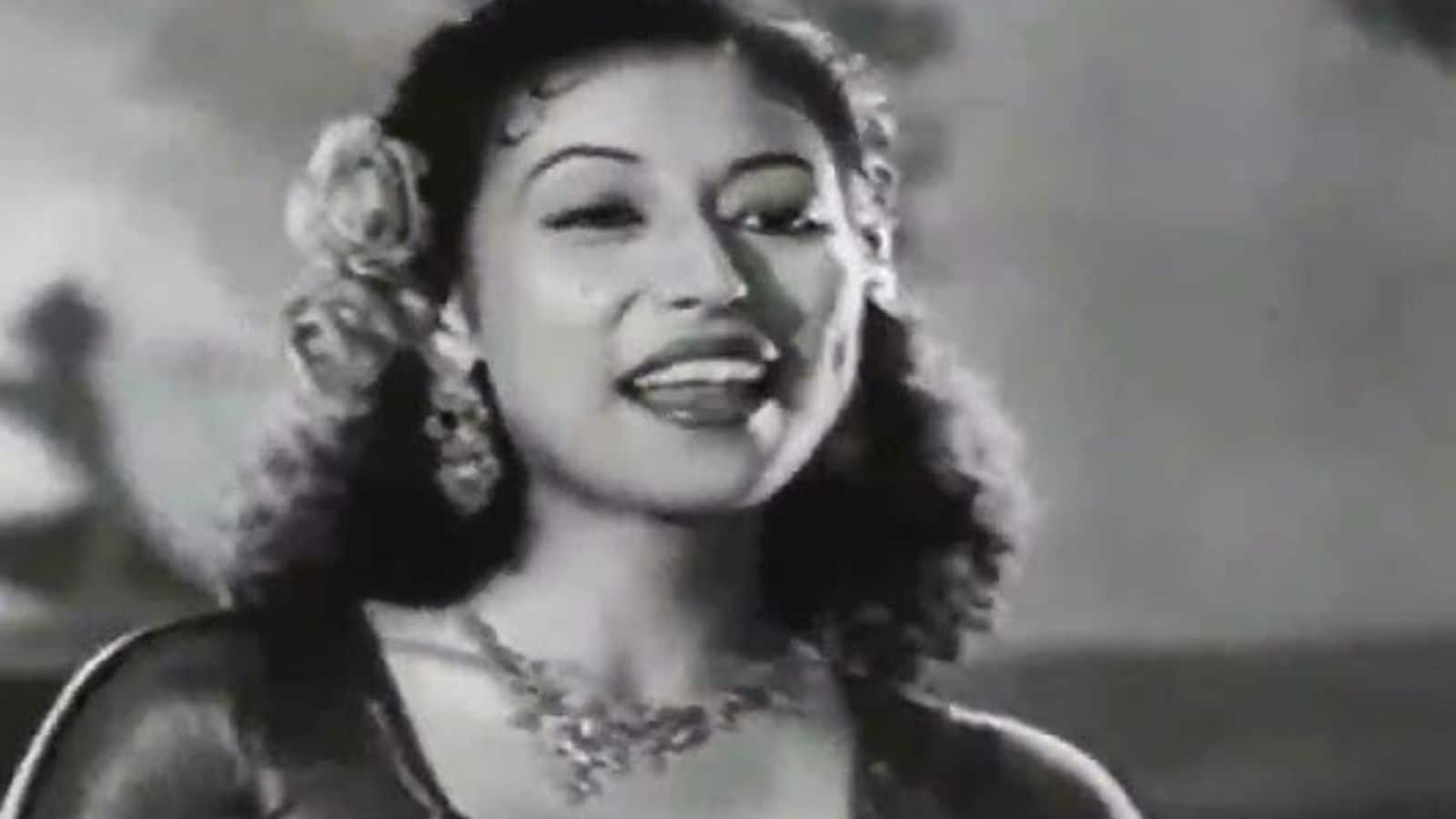 Between 1944 and 1949, she appeared in films such as Jugnu, starring Dilip Kumar, Noor Jehan, and Shashikala Jawalkar. The film was directed by Shaukat Hussain Rizvi.