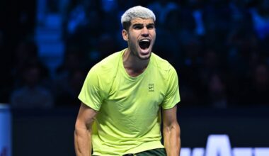 Carlos Alcaraz downs Lorenzo Musetti to seal Year-End No. 1, sends Alex de Minaur into semi-finals at Nitto ATP Finals | ATP Tour