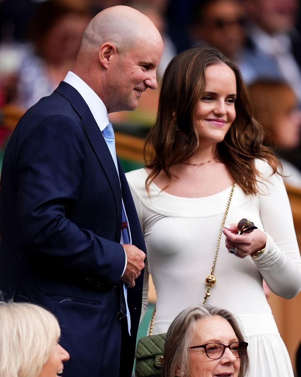 Andrew Strauss Antonia Linnaeus Peat