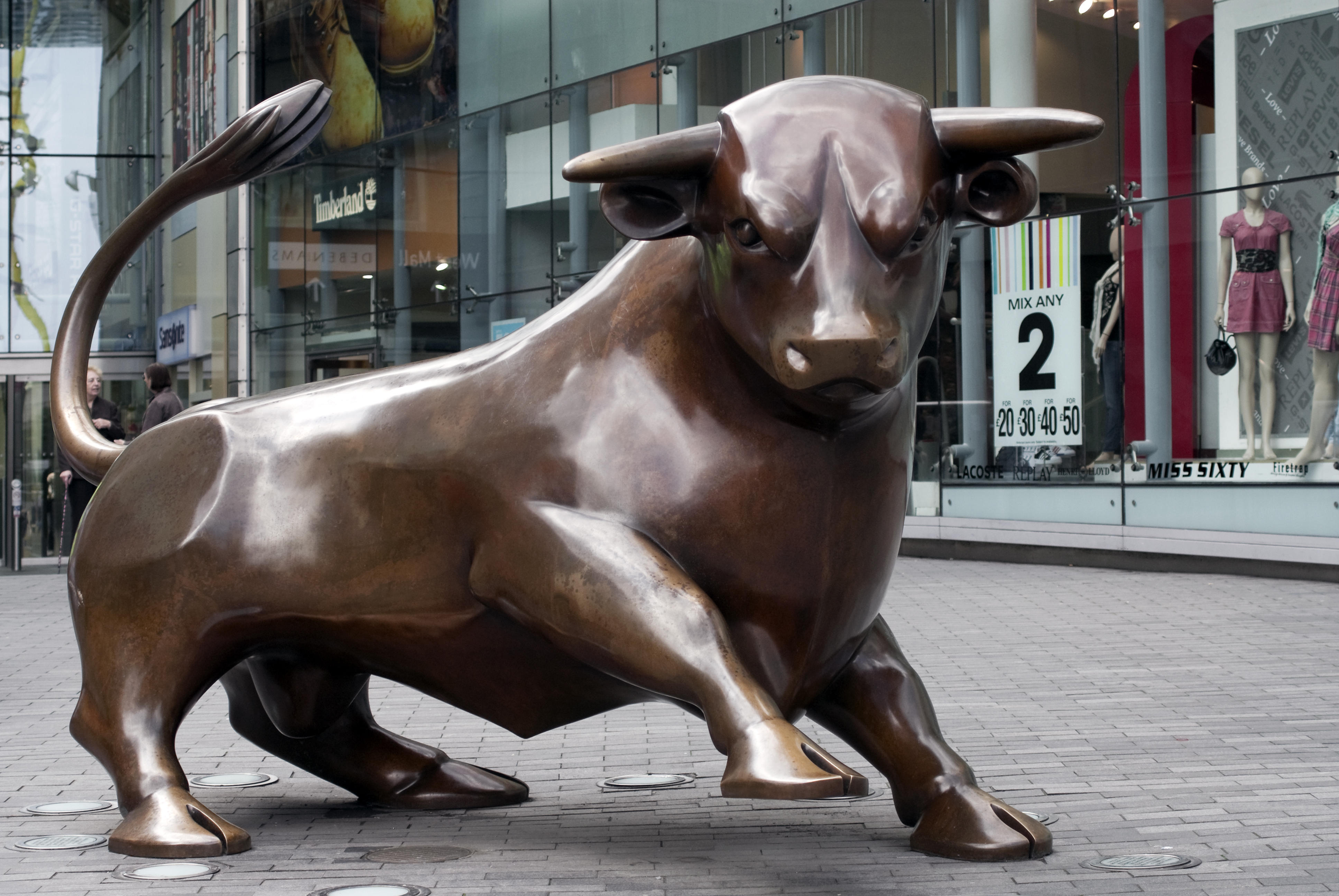 Bronze bull sculpture at the Bull Ring shopping center in Birmingham, England.