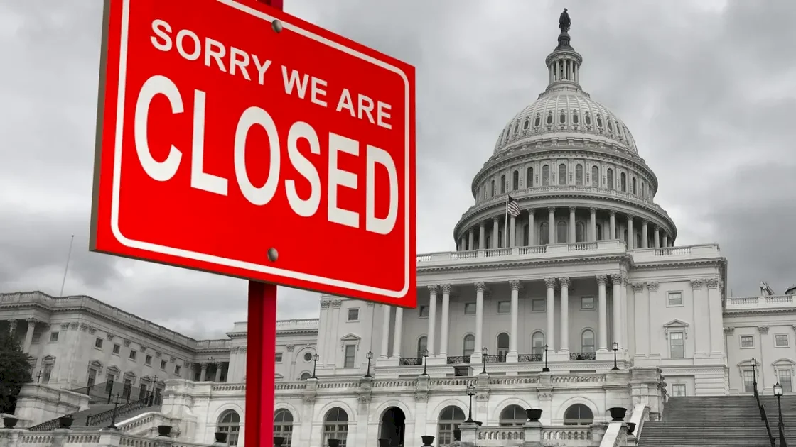 US Economy Loses $15 Billion Weekly Due to Government Shutdown