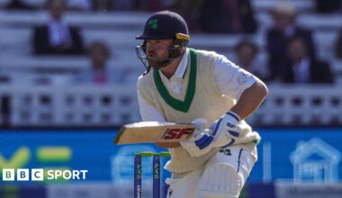 Paul Stirling batting