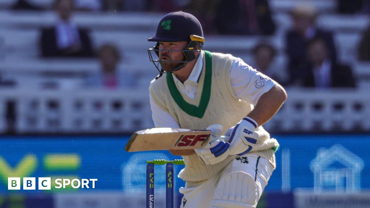 Paul Stirling batting