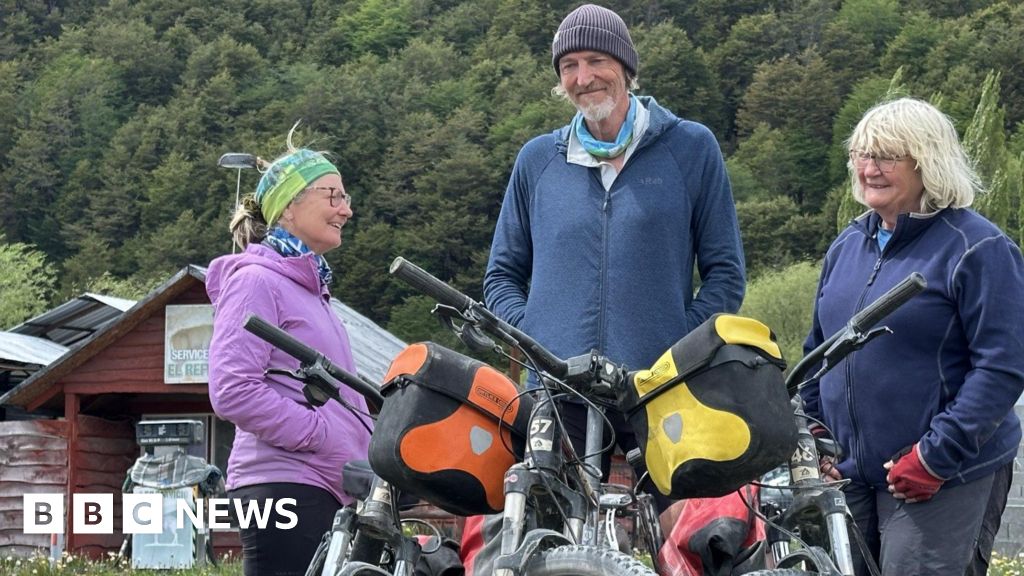 Aberdeen University friends finish 17,000-mile bike ride started in 1985