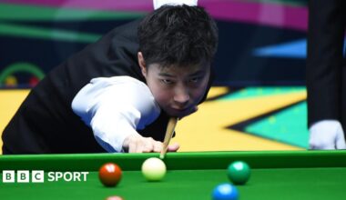 Zhao Xintong looks to take on a long pot