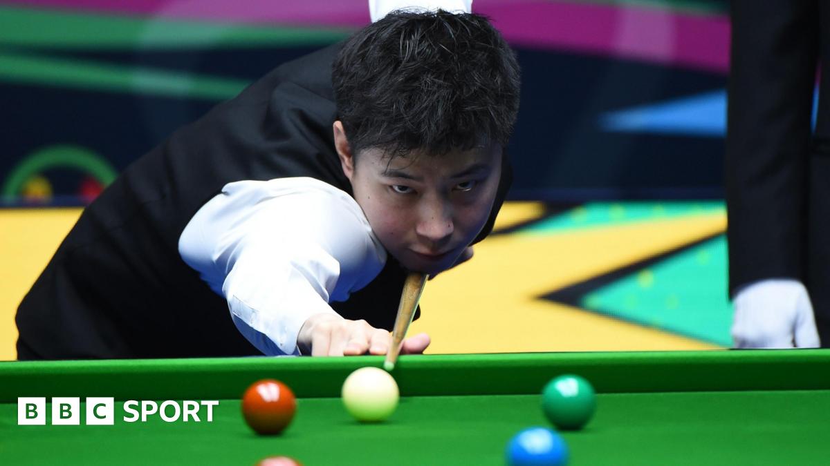Zhao Xintong looks to take on a long pot