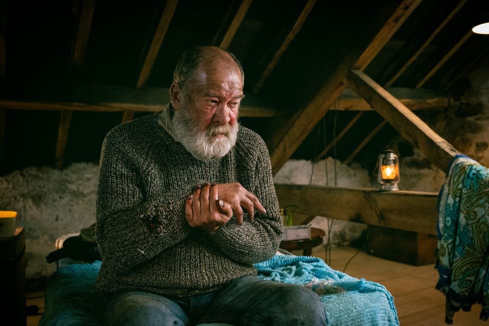 bear wolf, emmerdale