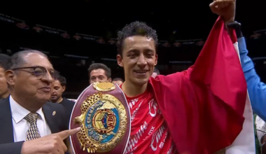 Rafael Espinoza batters Khegai, retains WBO title