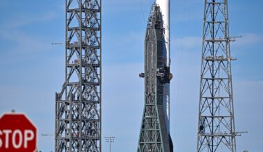 Blue Origin scrubs second New Glenn launch