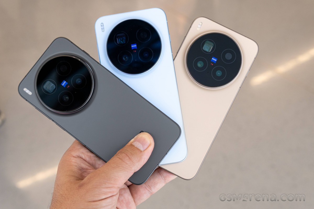 vivo X300 Pro color options