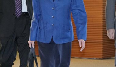 Japan gov't OKs 21 tril. yen economic package under fiscal dove Takaichi