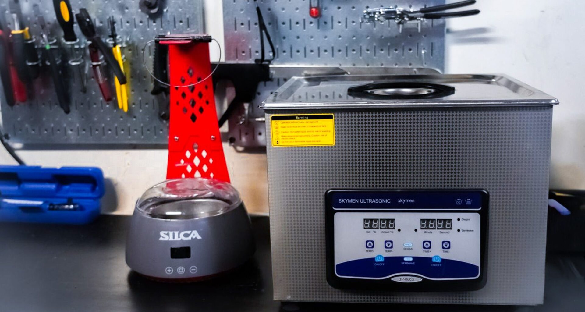 My favourite practical, unexpected and not-too-spendy gifts for cyclists (that they won’t already own)