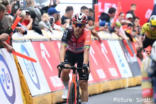 Michal Kwiatkowski has not yet signed with any team for 2026. @Sirotti