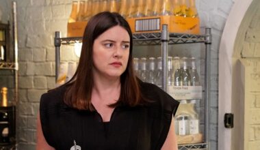 Zoe's stalker leaves a threatening message