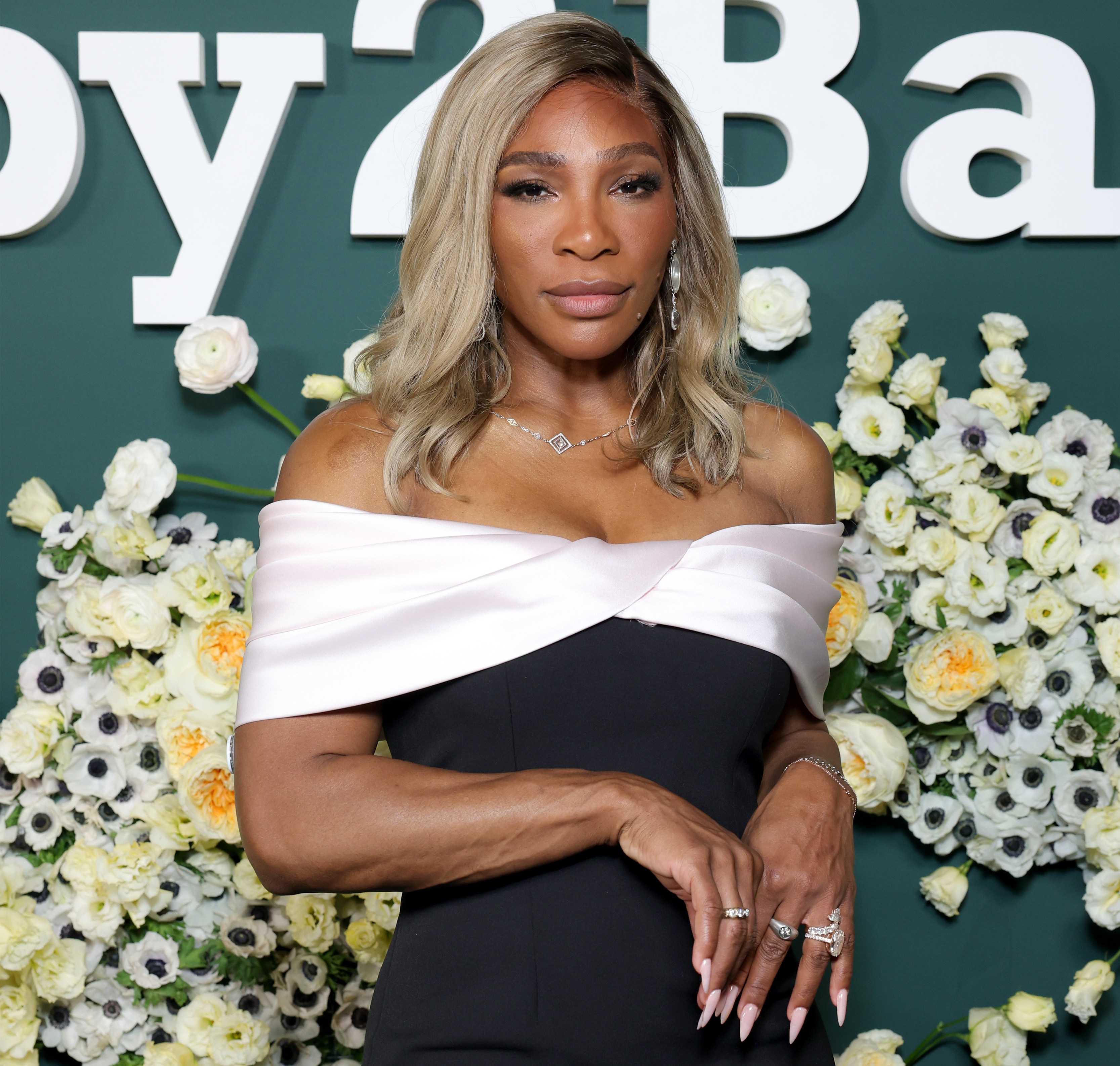 Serena Williams on the red carpet of the 2025 Baby2Baby Gala.