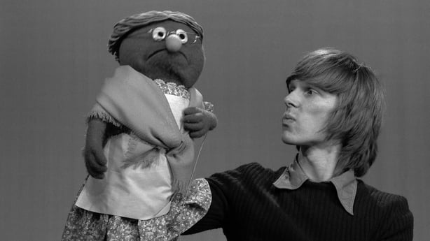 NEW YORK - 1970: Puppeteer Daniel Seagren holds Muppet Grandmother Happy during rehearsals for an episode of Sesame Street at Reeves TeleTape Studio in March, 1970 in New York City, New York. (Photo by David Attie/Getty Images)
