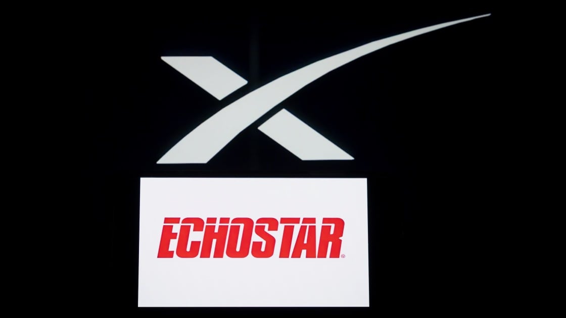 Democrats Sound the Antitrust Alarm Over SpaceX-EchoStar Spectrum Deal