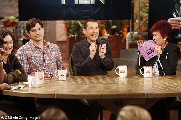 Sharon Osbourne has never been known for biting her tongue, and in 2023, she delivered one of her most unexpected celebrity call-outs yet against Ashton Kutcher; seen in 2014